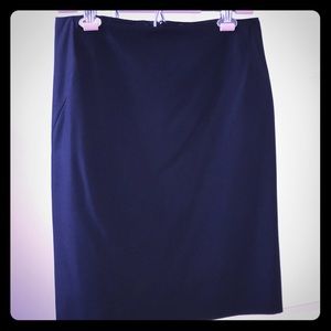 Suiting style pencil skirt